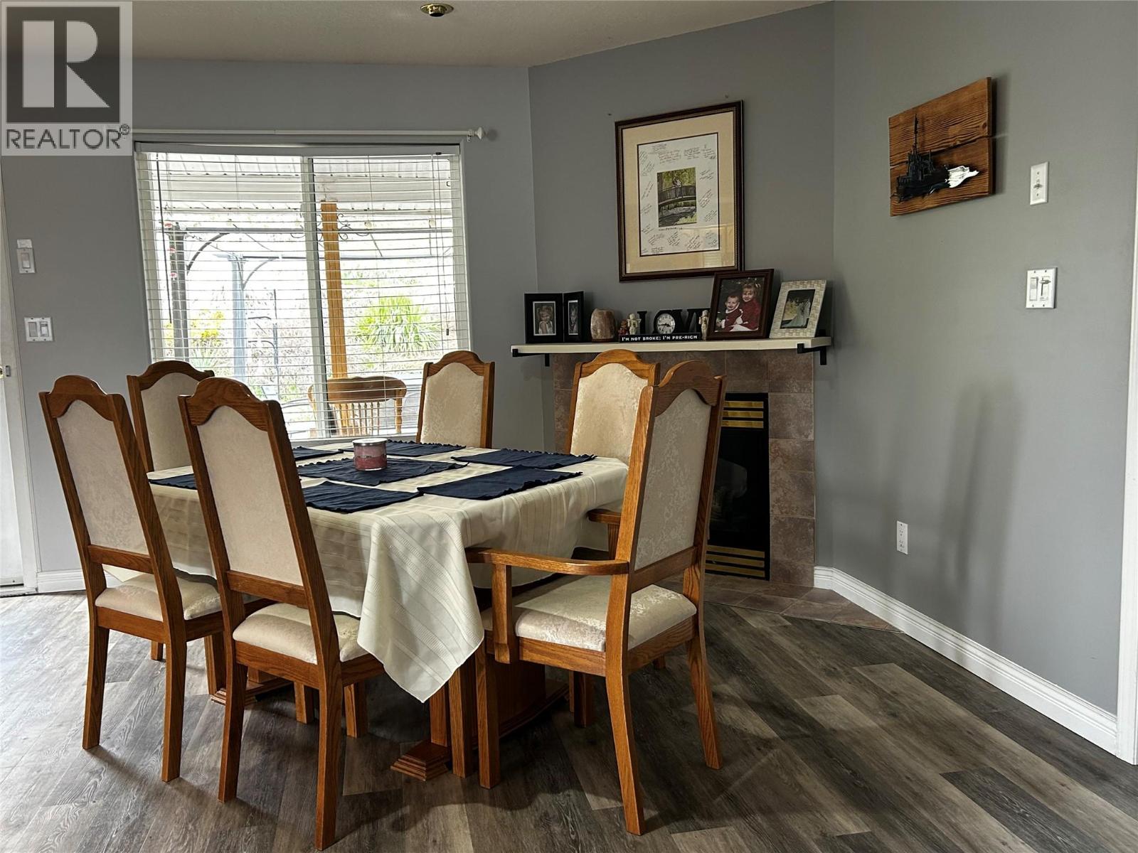 2024 Mountain View Avenue, Lumby — photo 3