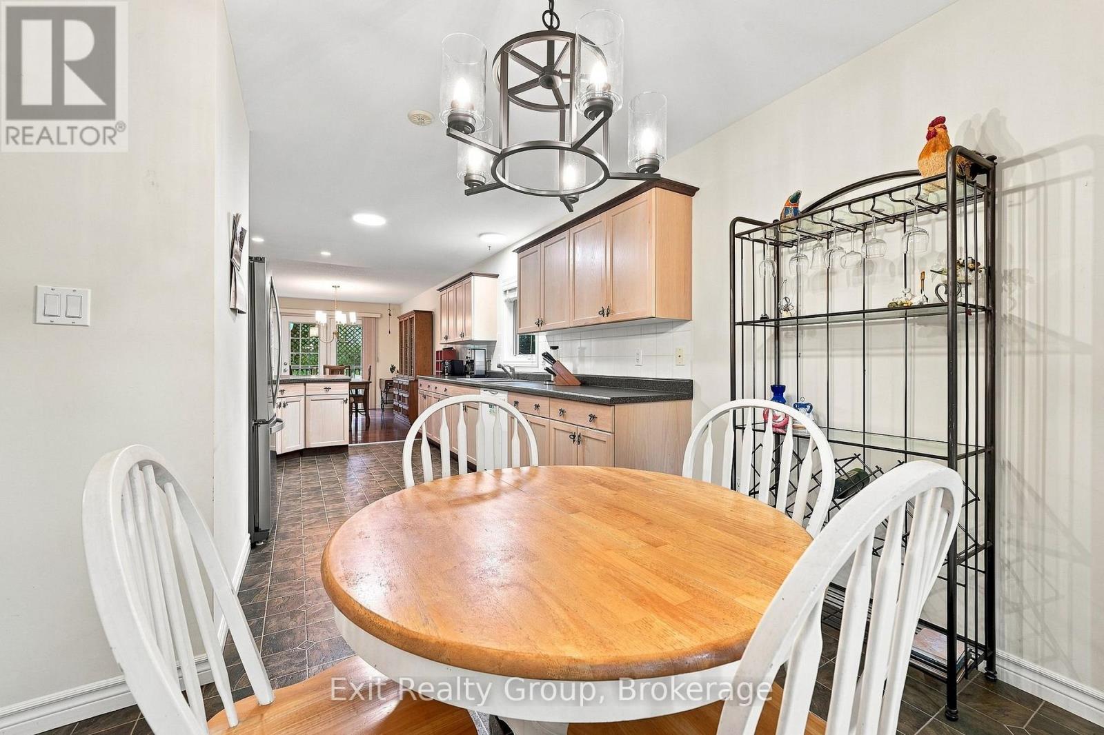 26 ALETHA DRIVE - 11