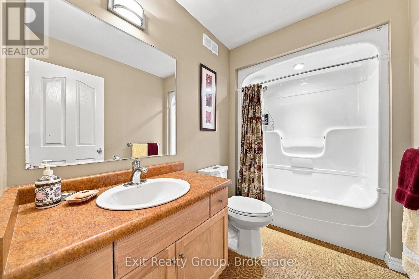 26 Aletha Drive, Prince Edward County, ON photo 25