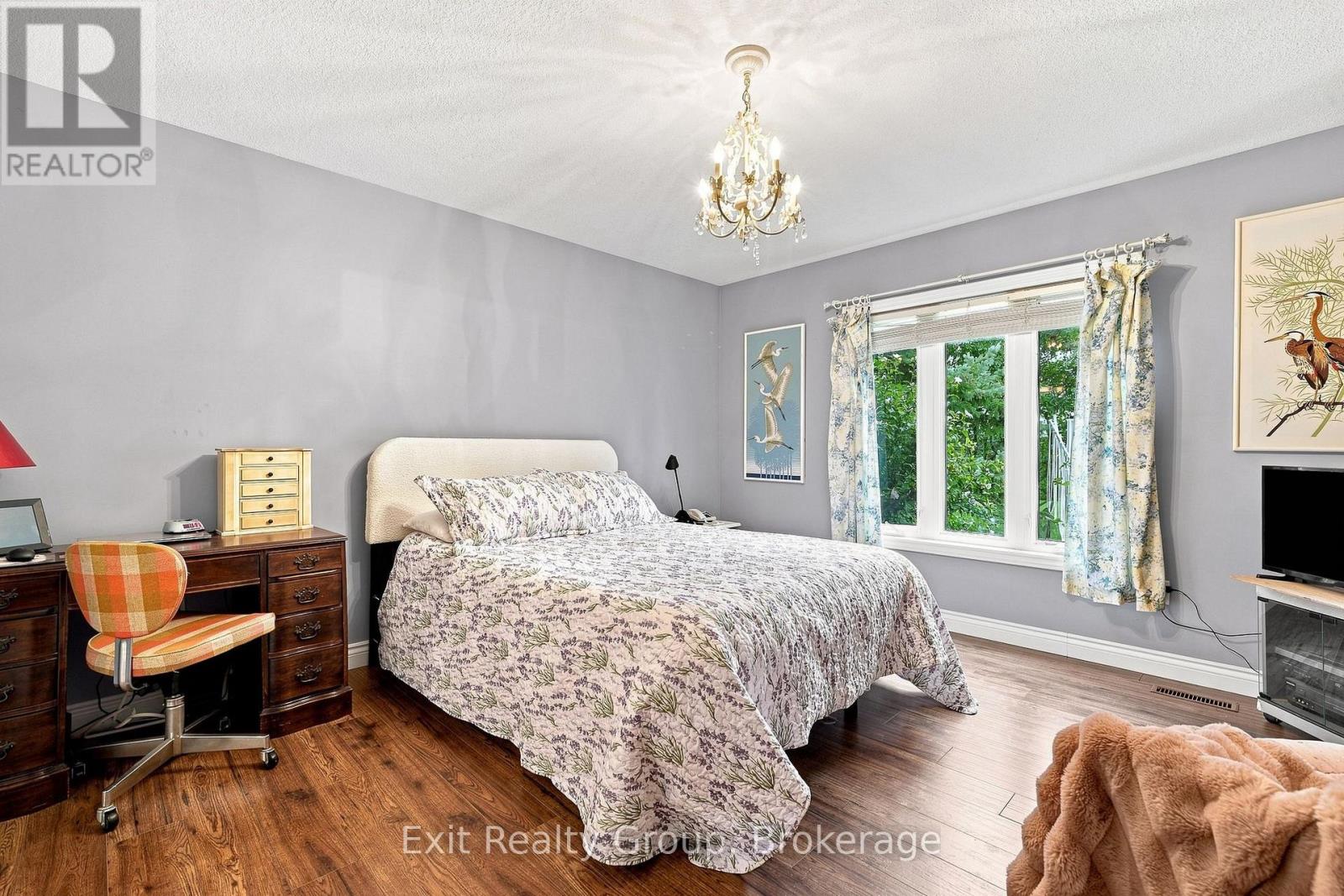 26 ALETHA DRIVE - 26