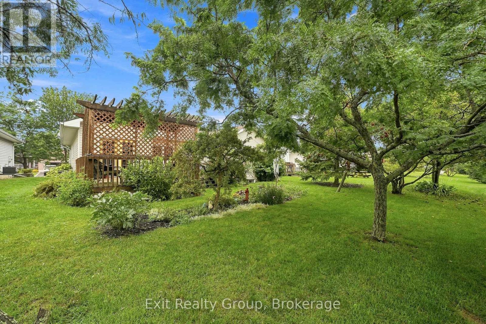 26 ALETHA DRIVE - 43