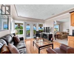 Living room - 5200 Laguna Way, Nanaimo, BC V9T5L7 Photo 10