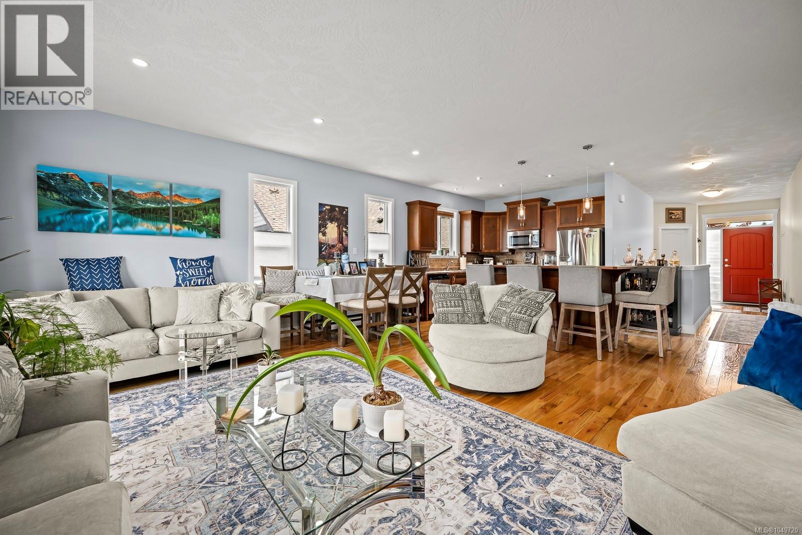 2462 Canuck Pl - Image 11