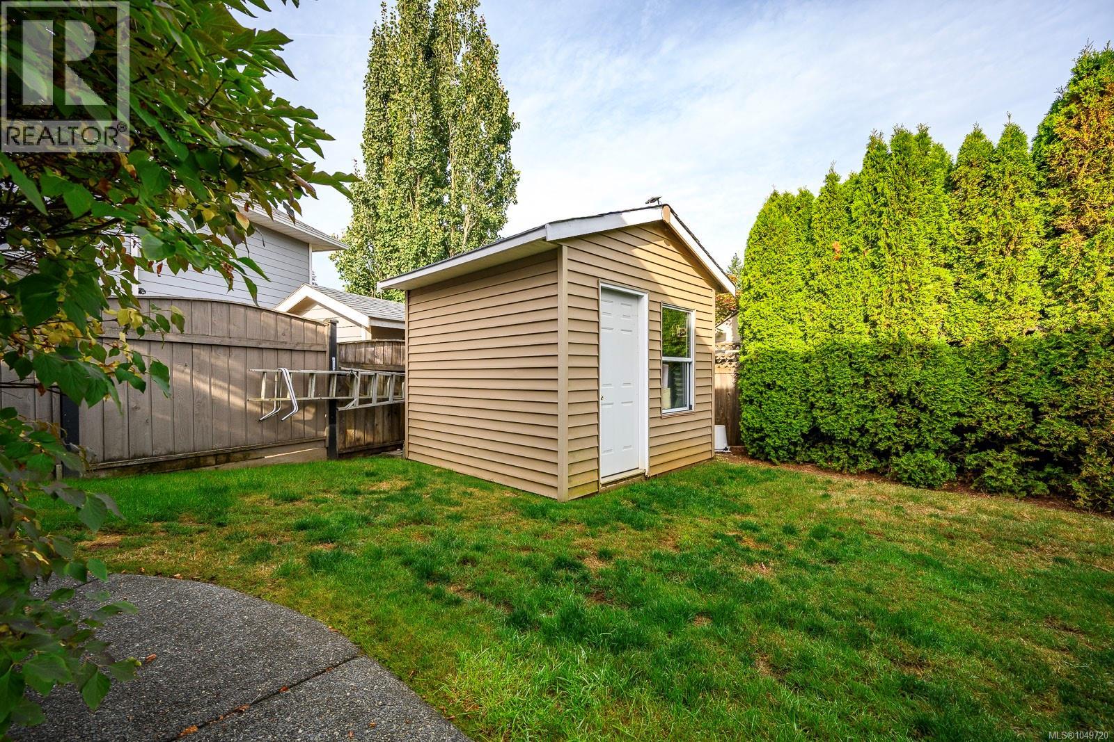 2462 Canuck Pl - Image 26