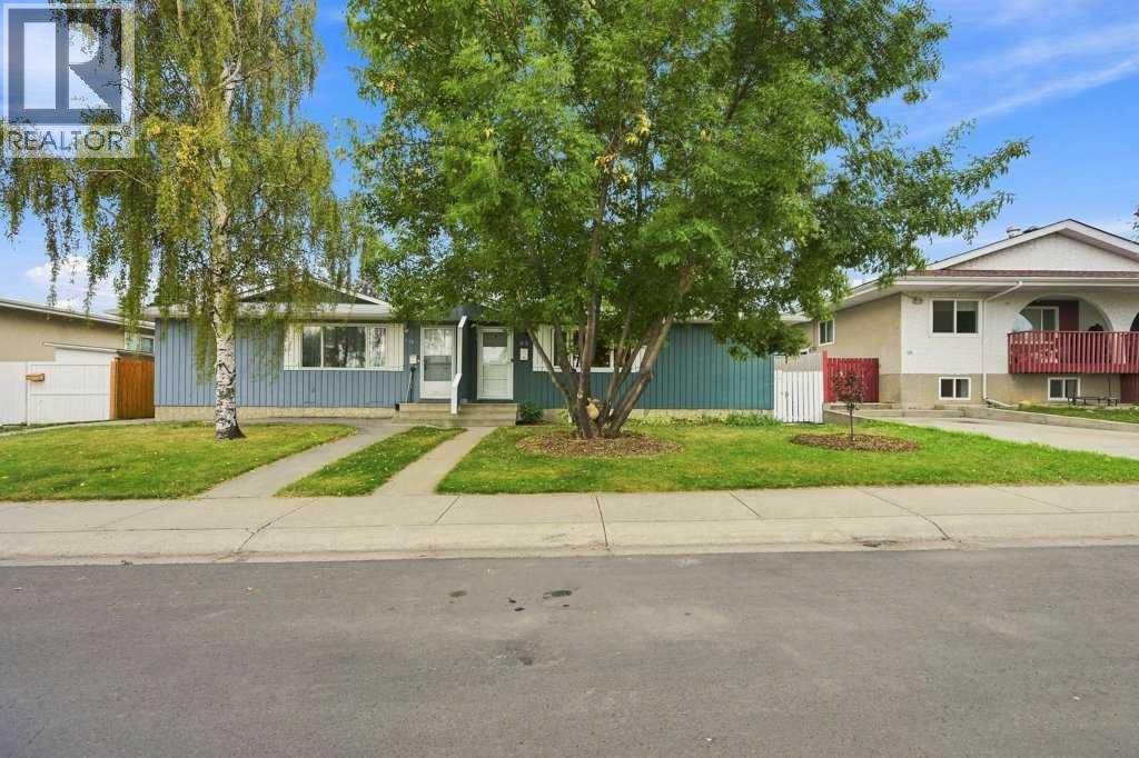 98 Huntwick Way NE, Huntington Hills, Calgary photo 1
