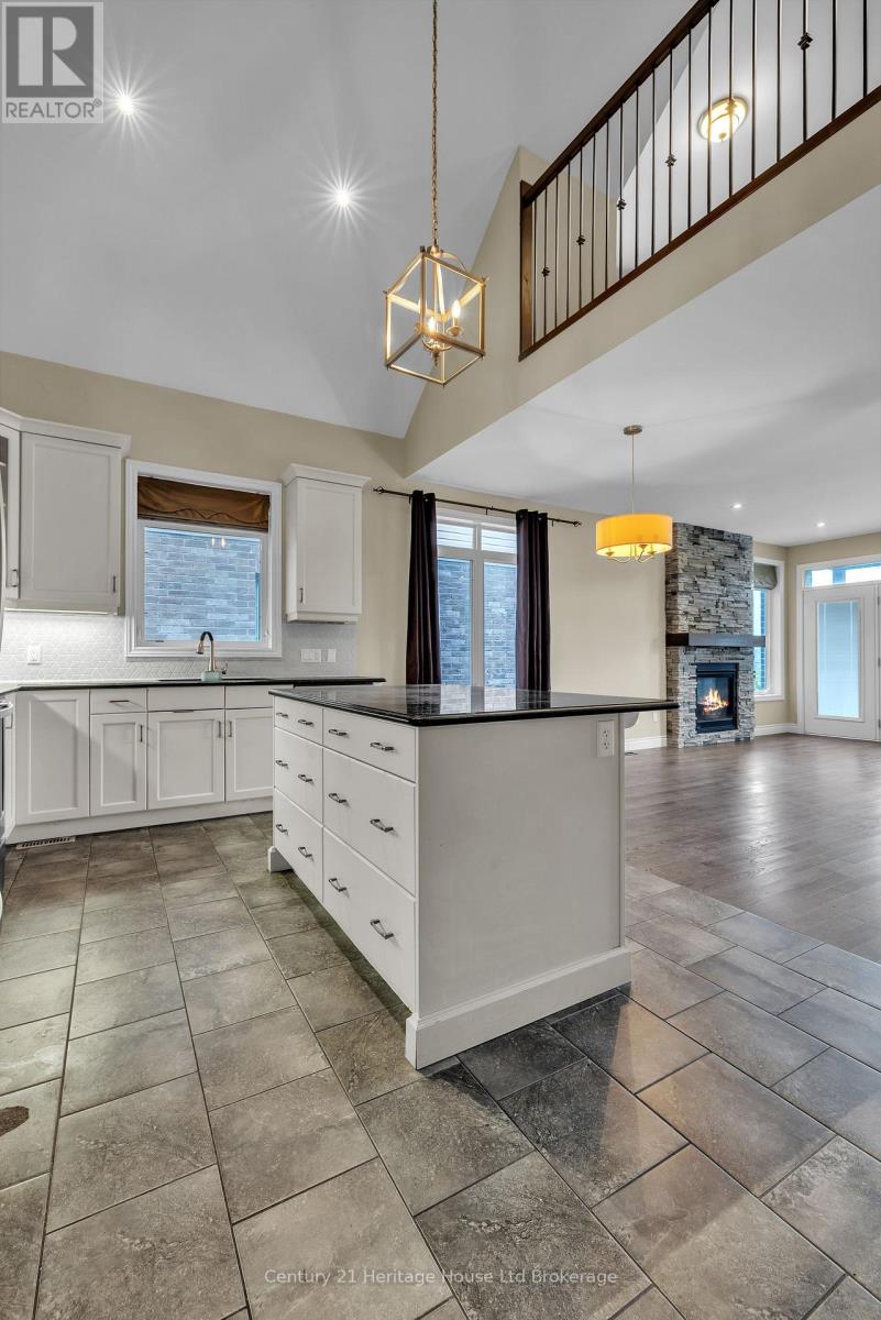 472 FAIRWAY ROAD, Woodstock (Woodstock - North) — photo 9