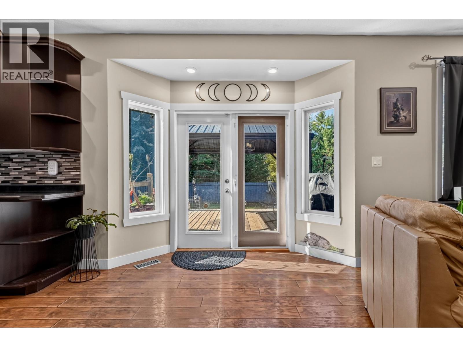 7653 LOEDEL CRESCENT - Image 15