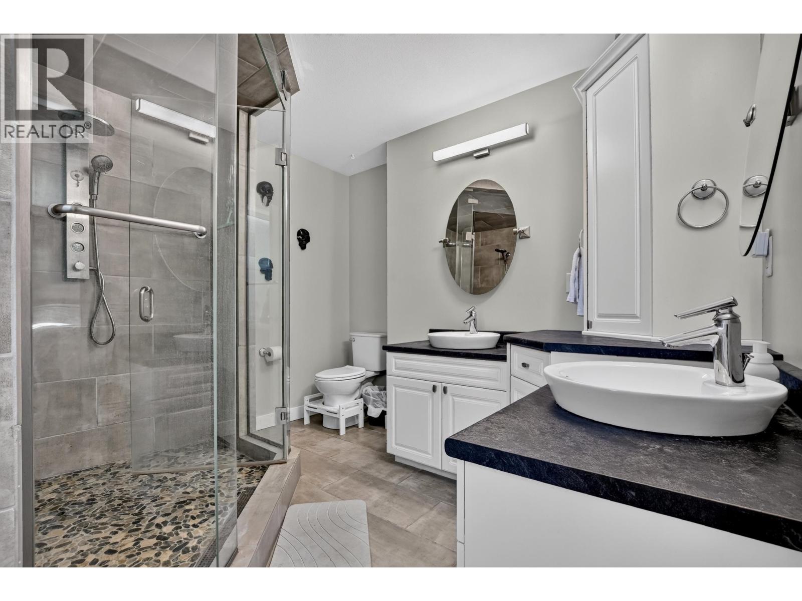 7653 LOEDEL CRESCENT - 23