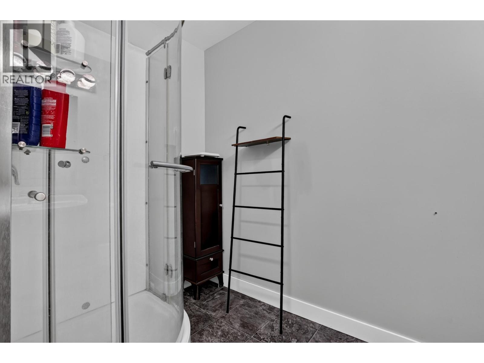 7653 LOEDEL CRESCENT - 32