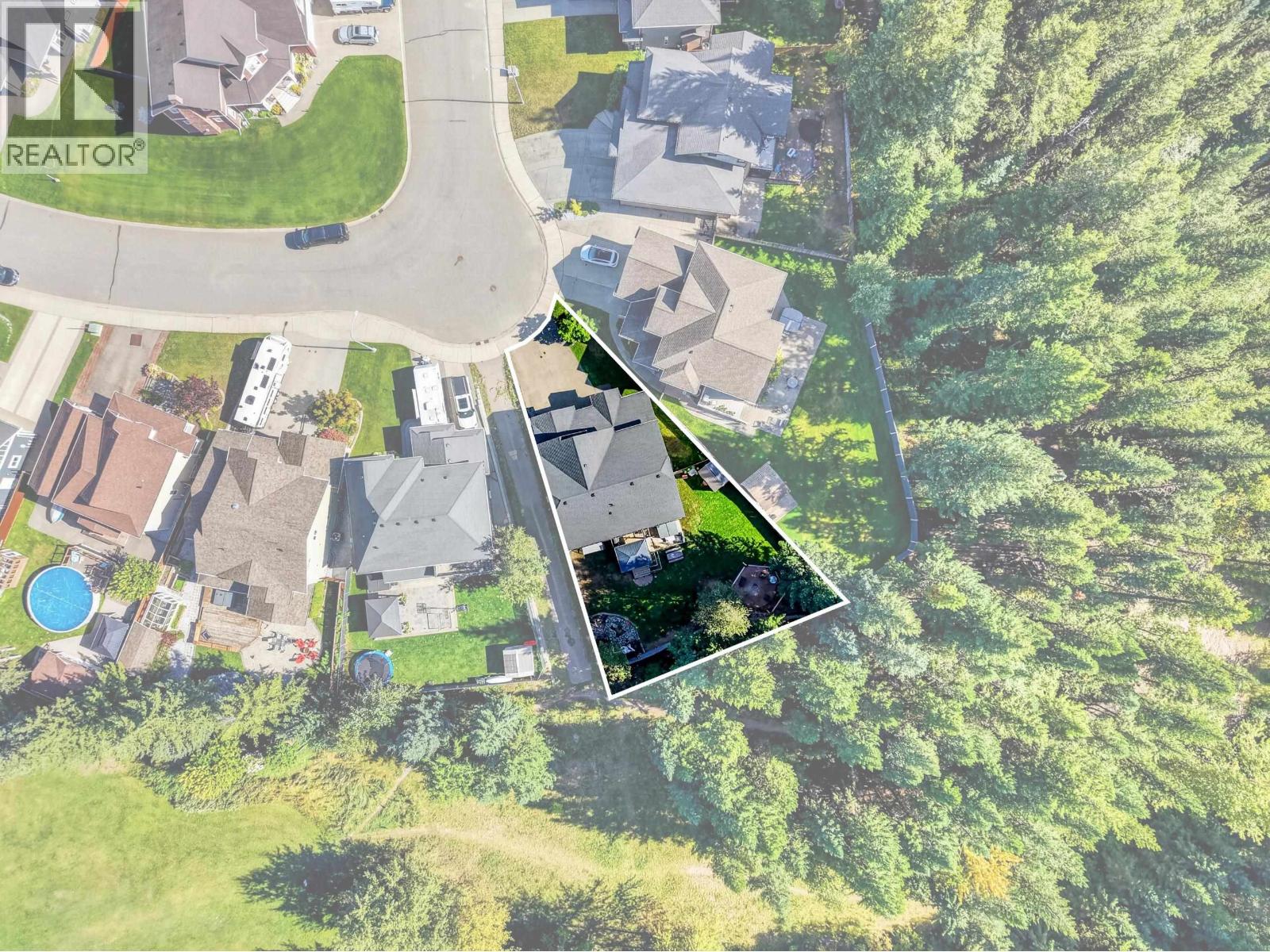 7653 LOEDEL CRESCENT - 38