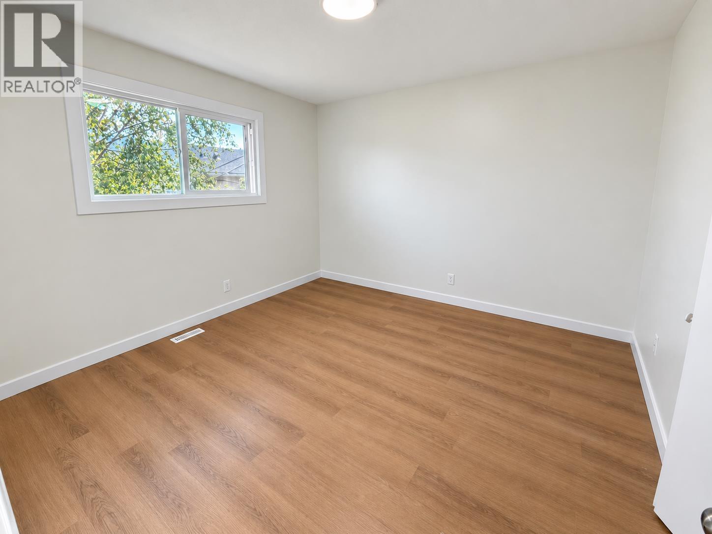 H107 1900 STRATHCONA AVENUE, Prince George — photo 9
