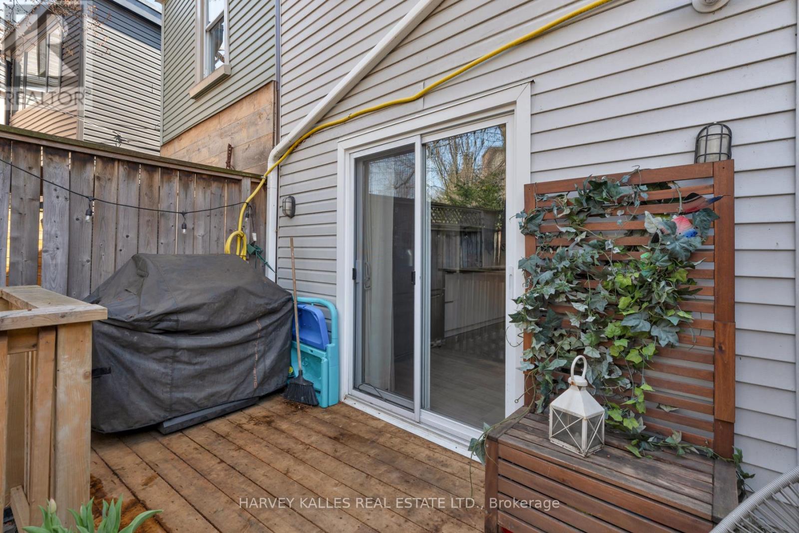 281 LISGAR STREET - 44