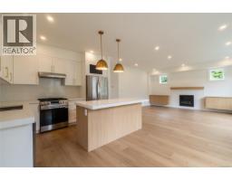 Family room - 561 Belford Pl, Langford, BC V9B6C1 Photo 6