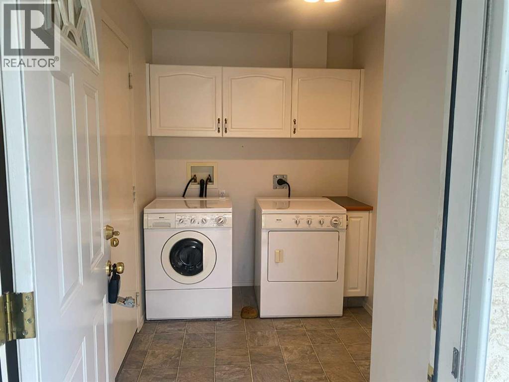 415 1 Avenue NW, Sundre — photo 9