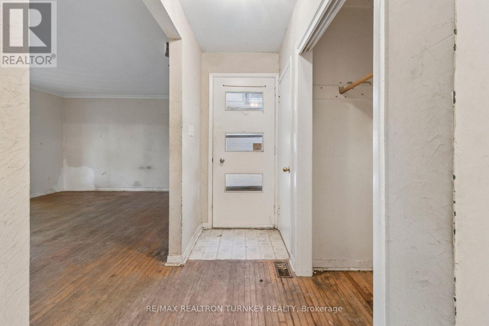 105 BOLTON AVENUE - Image 19