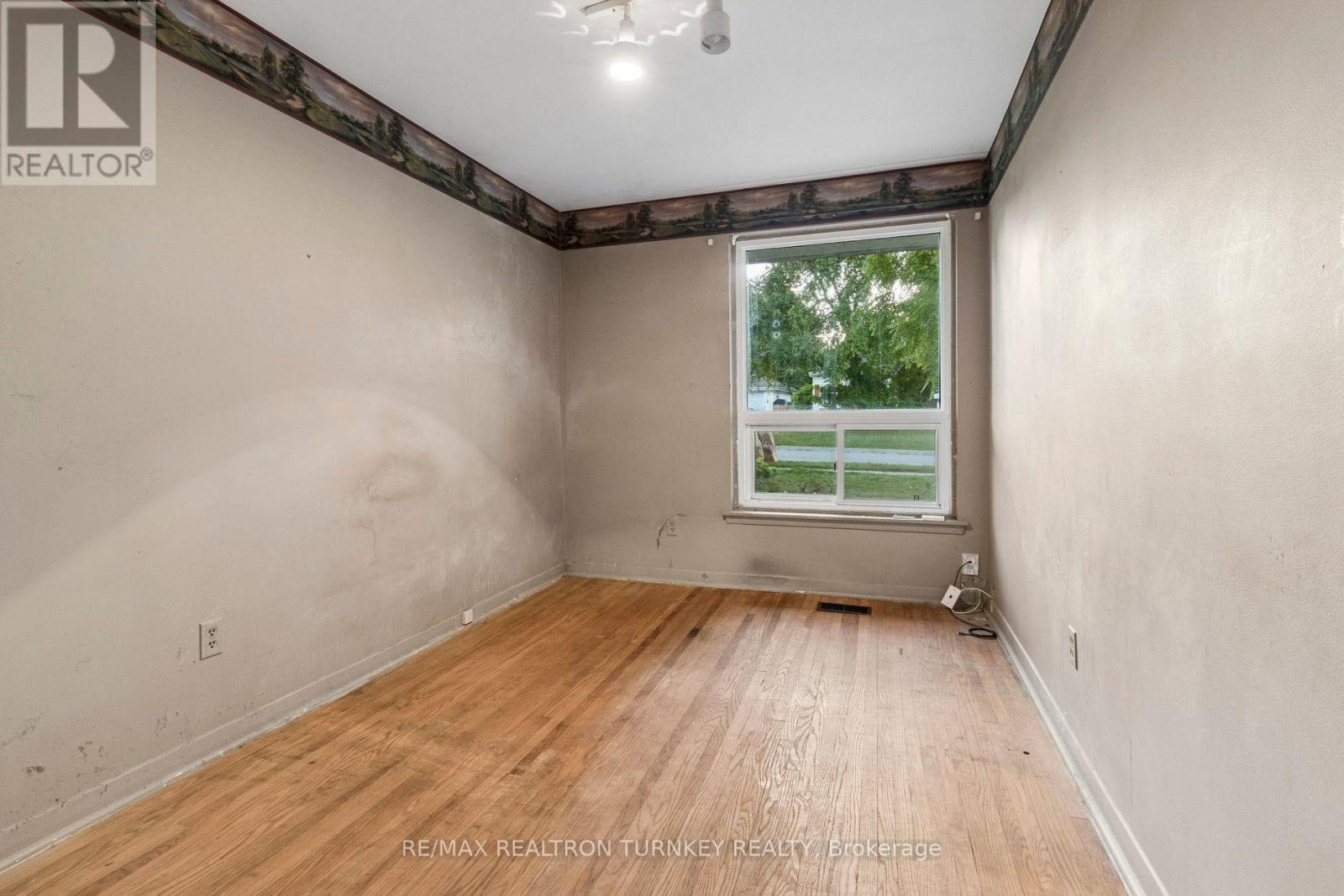 105 BOLTON AVENUE - Image 20