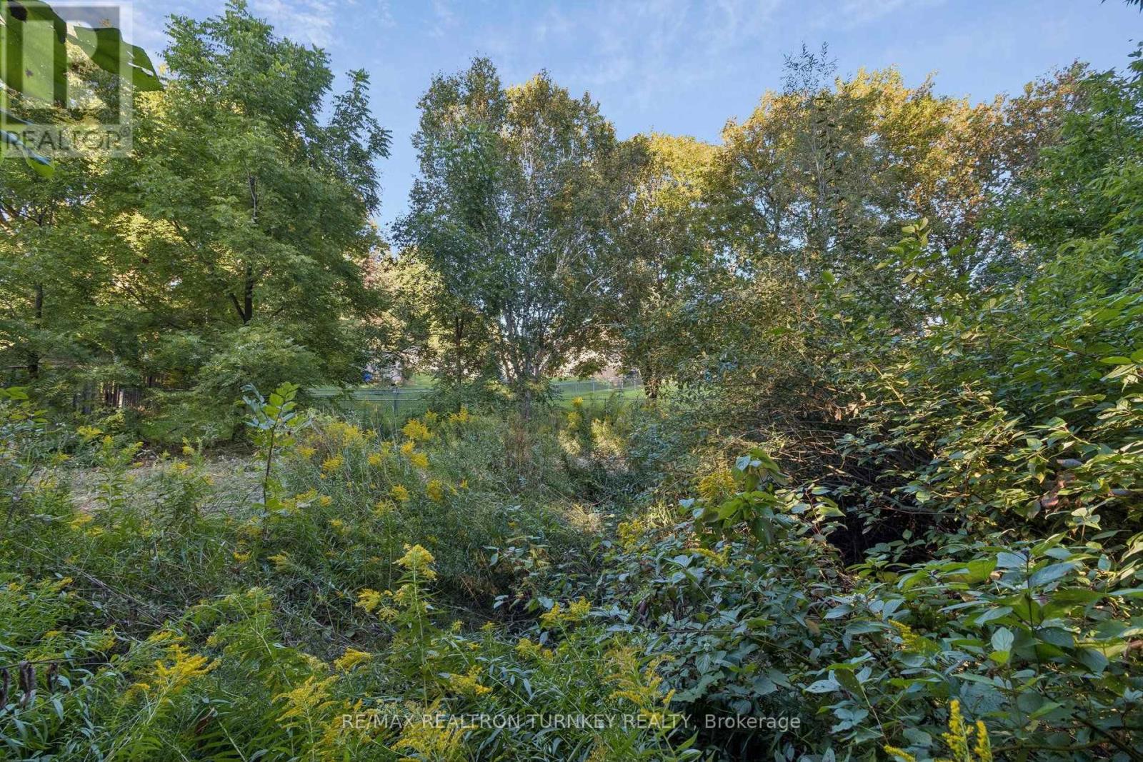 105 BOLTON AVENUE - Image 40