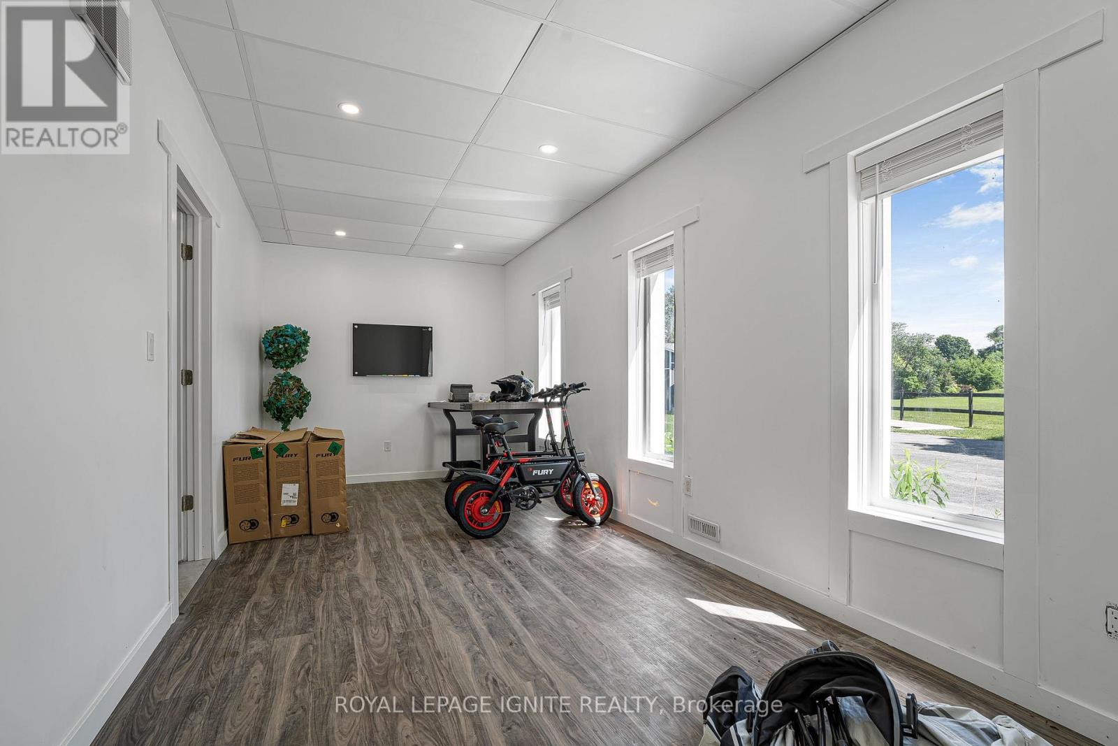 69 RAEVIEW DRIVE - Image 45