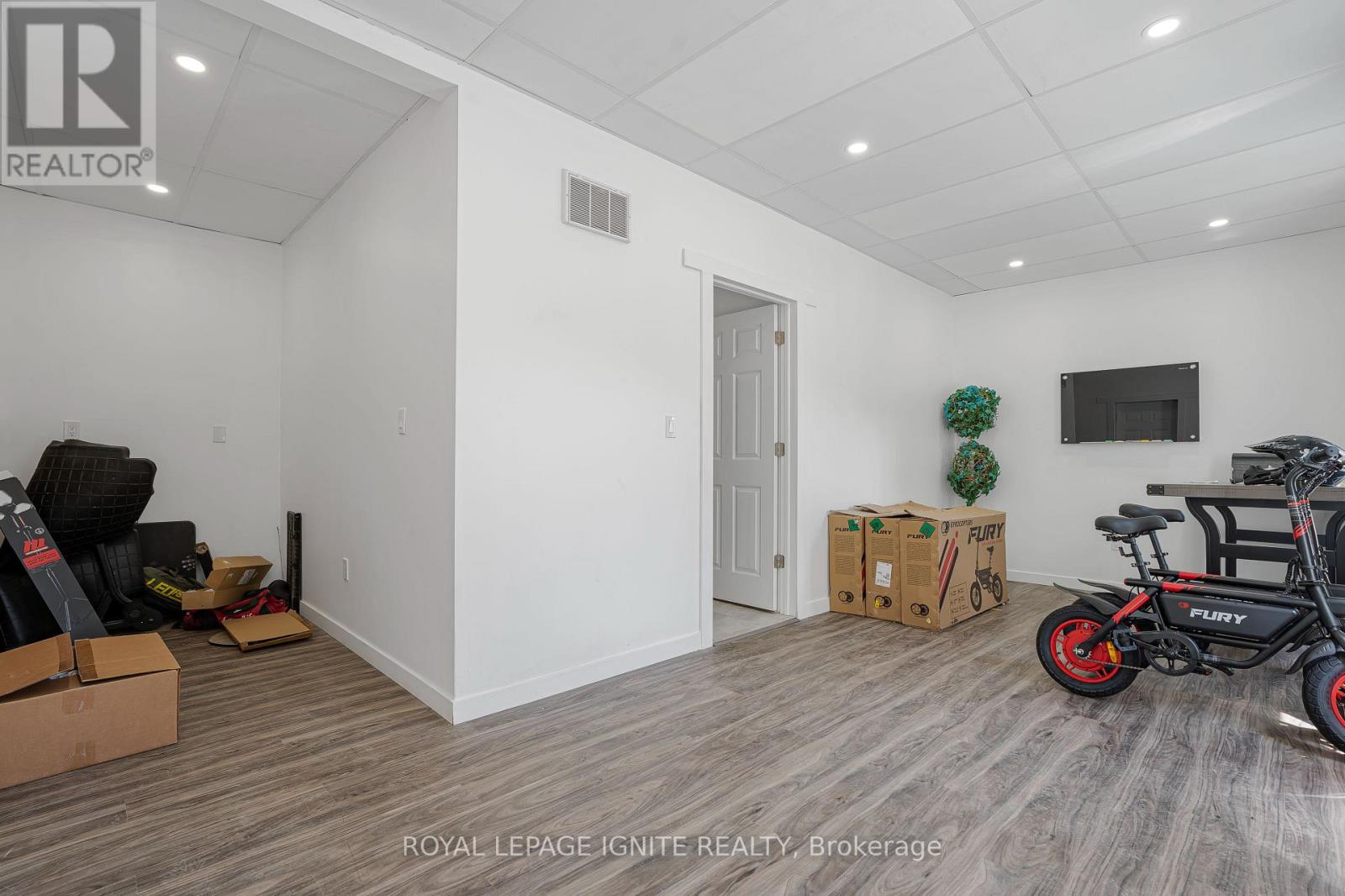 69 RAEVIEW DRIVE - Image 46