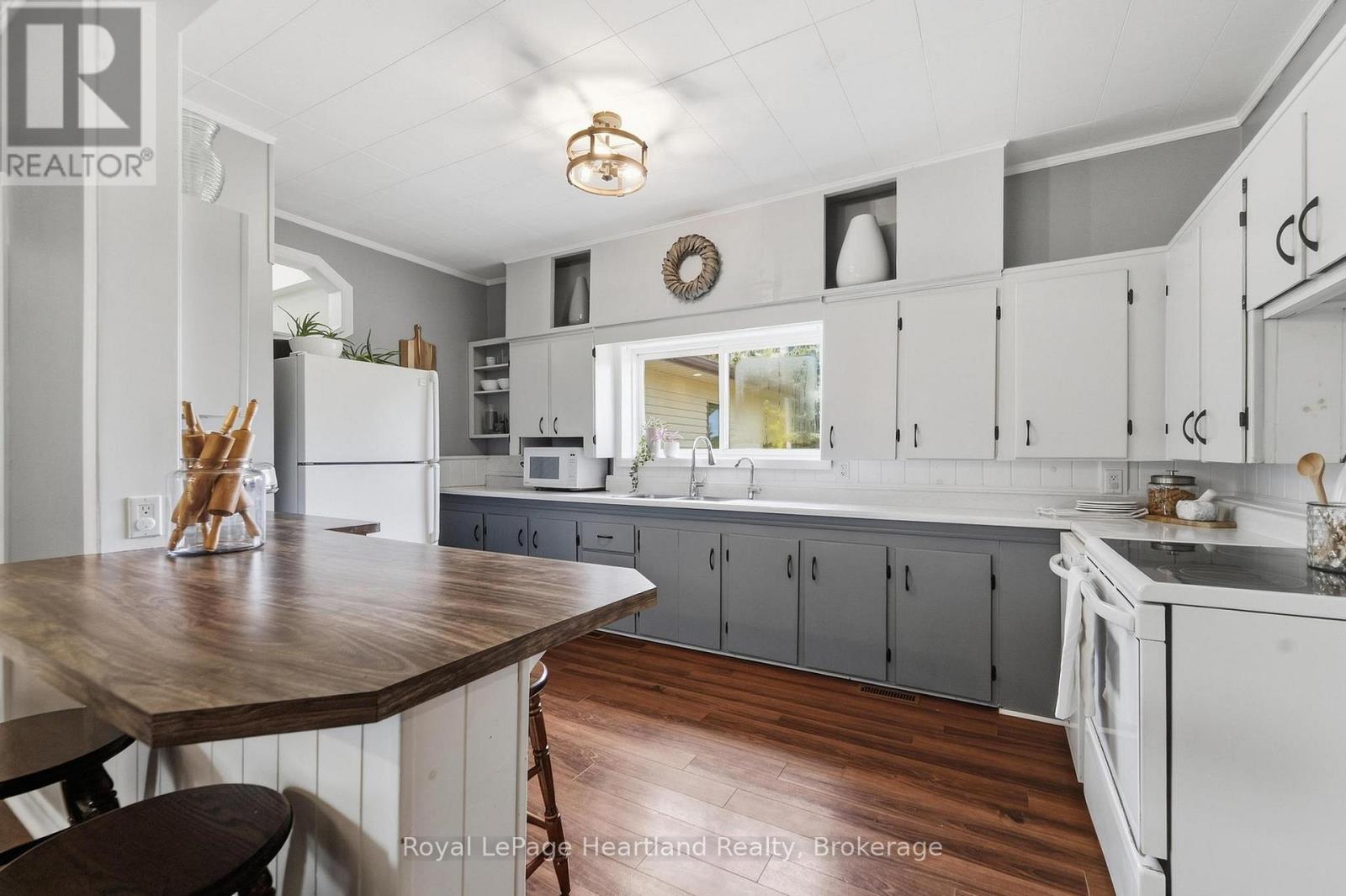 80905 BASE LINE, Central Huron (Goderich) — photo 9