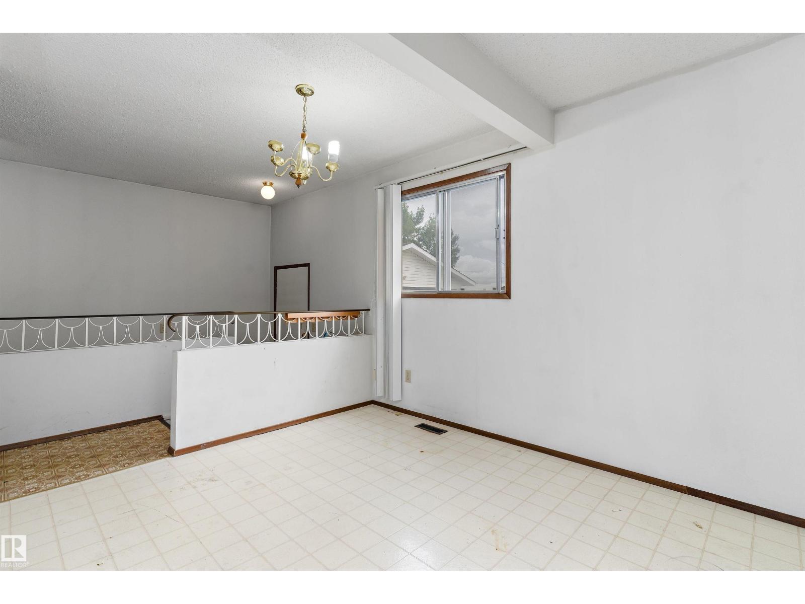 1139 68 ST NW - 9