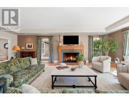 Living room - 14249 Tenth Line, Halton Hills, ON L7G4S8 Photo 9