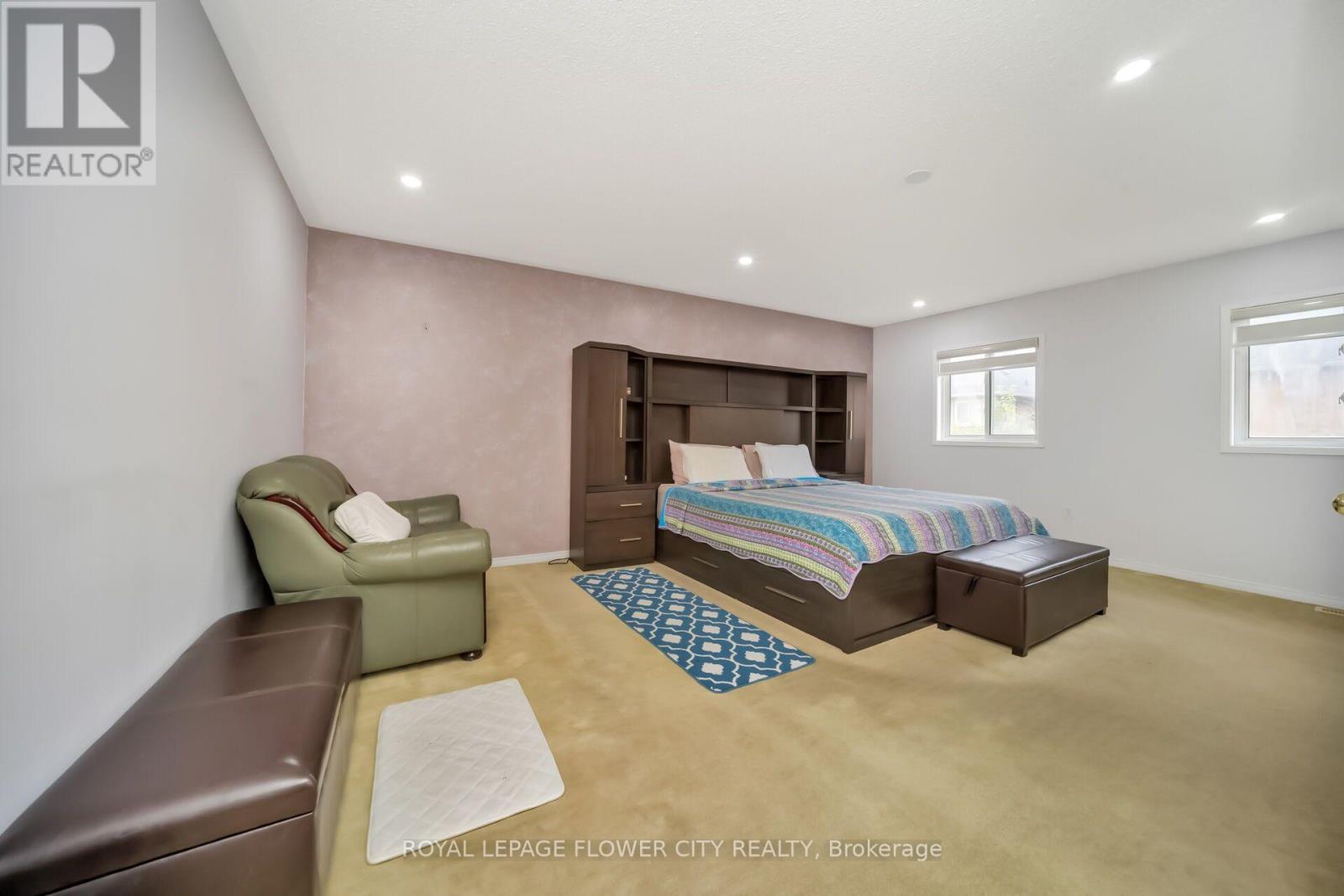 36 BORNEO CRESCENT - Image 33