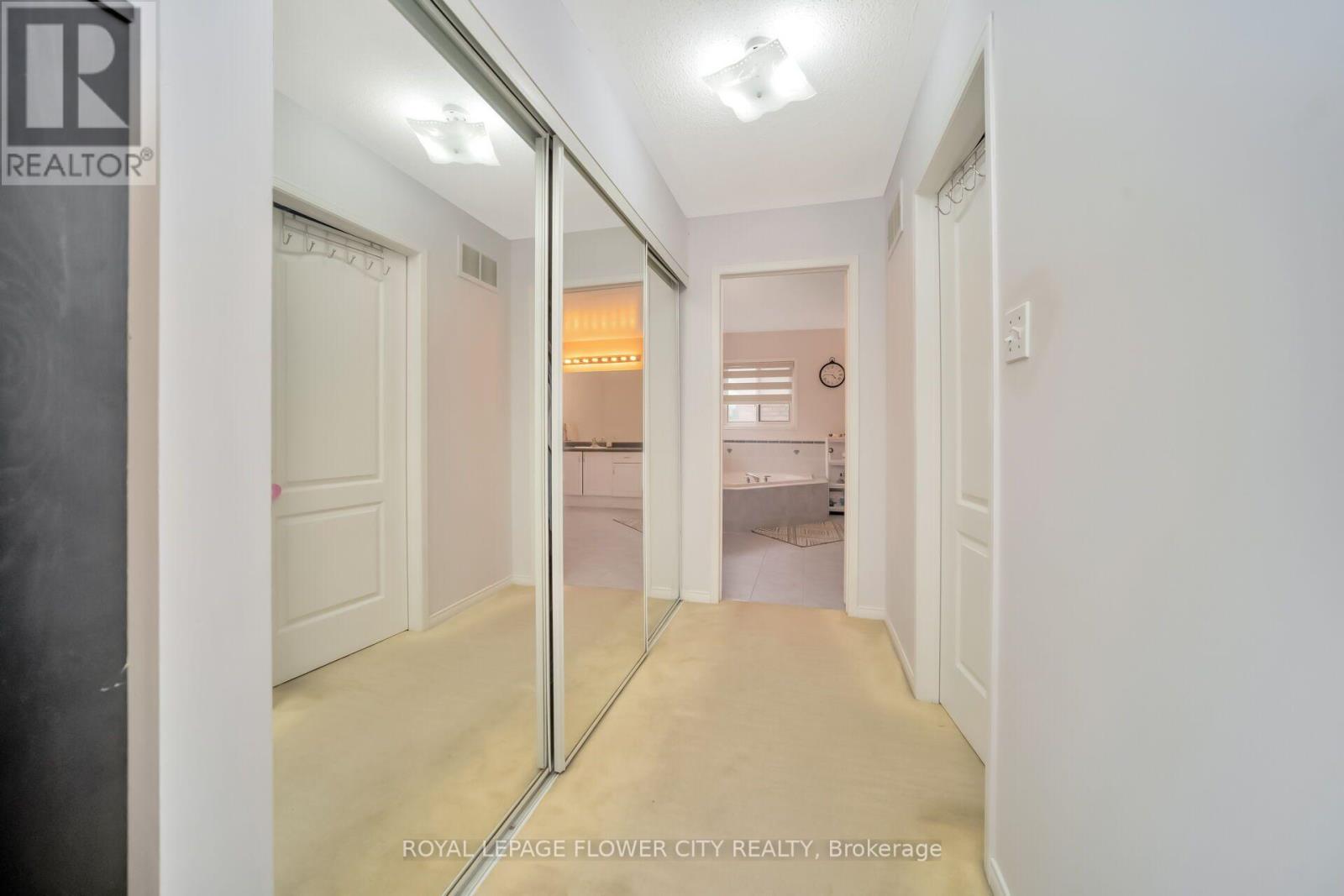 36 BORNEO CRESCENT - Image 37