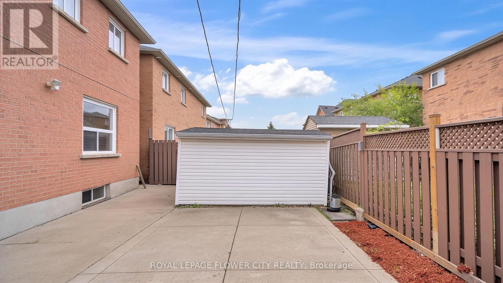 36 BORNEO CRESCENT - Image 49