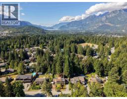 2655 Rhum & Eigg Drive, Squamish, BC V0N1T0 Photo 26