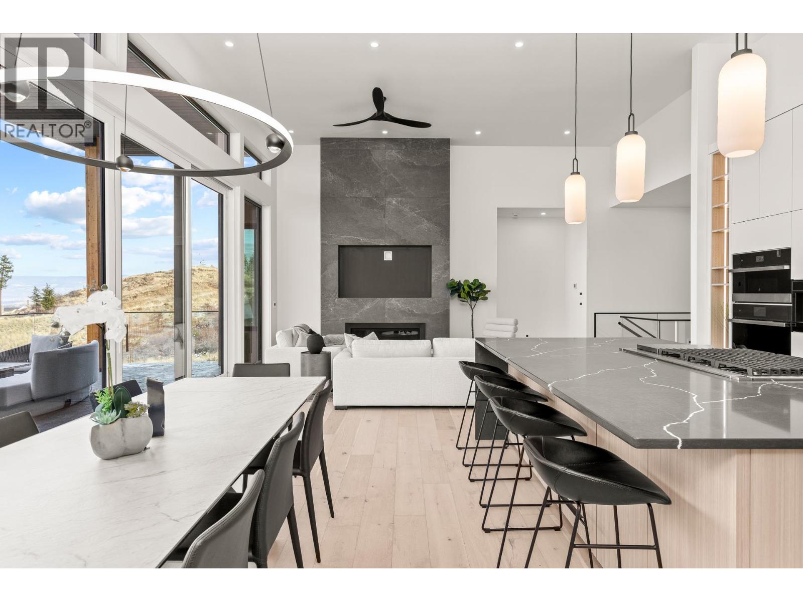  5584 Upper Mission Court, Kelowna