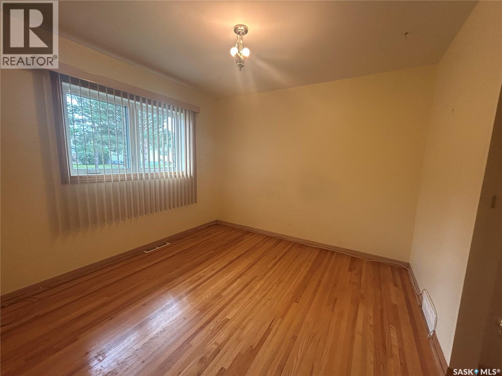 706 Vaughan STREET W - 12