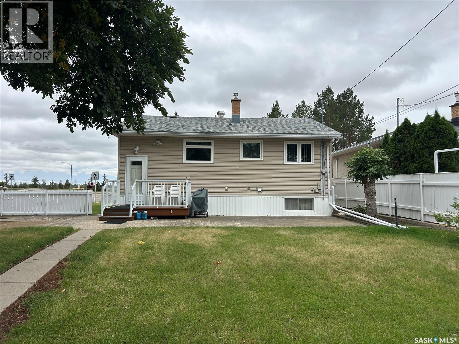 706 Vaughan STREET W - 19