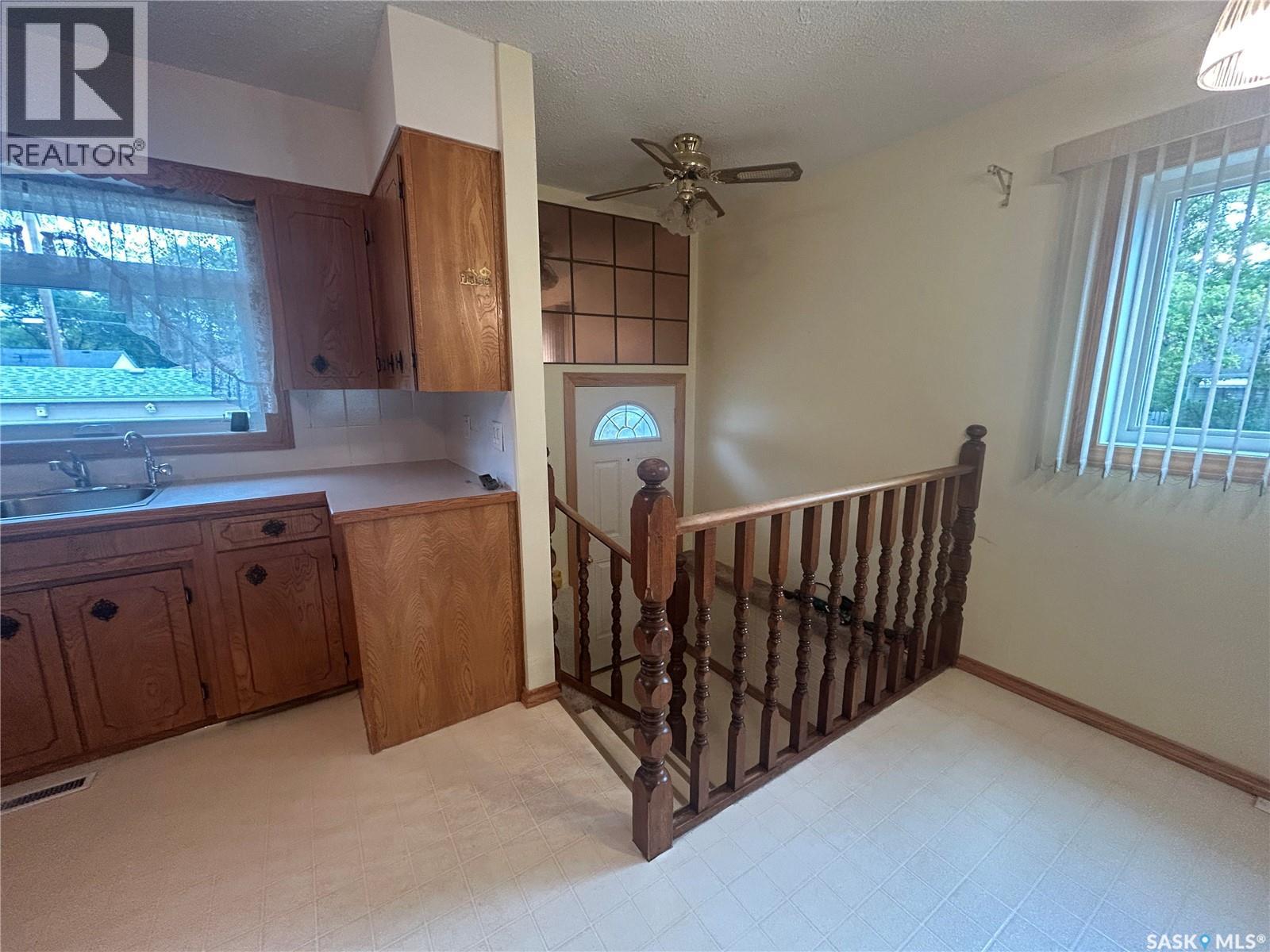 706 Vaughan STREET W, Moose Jaw — photo 7