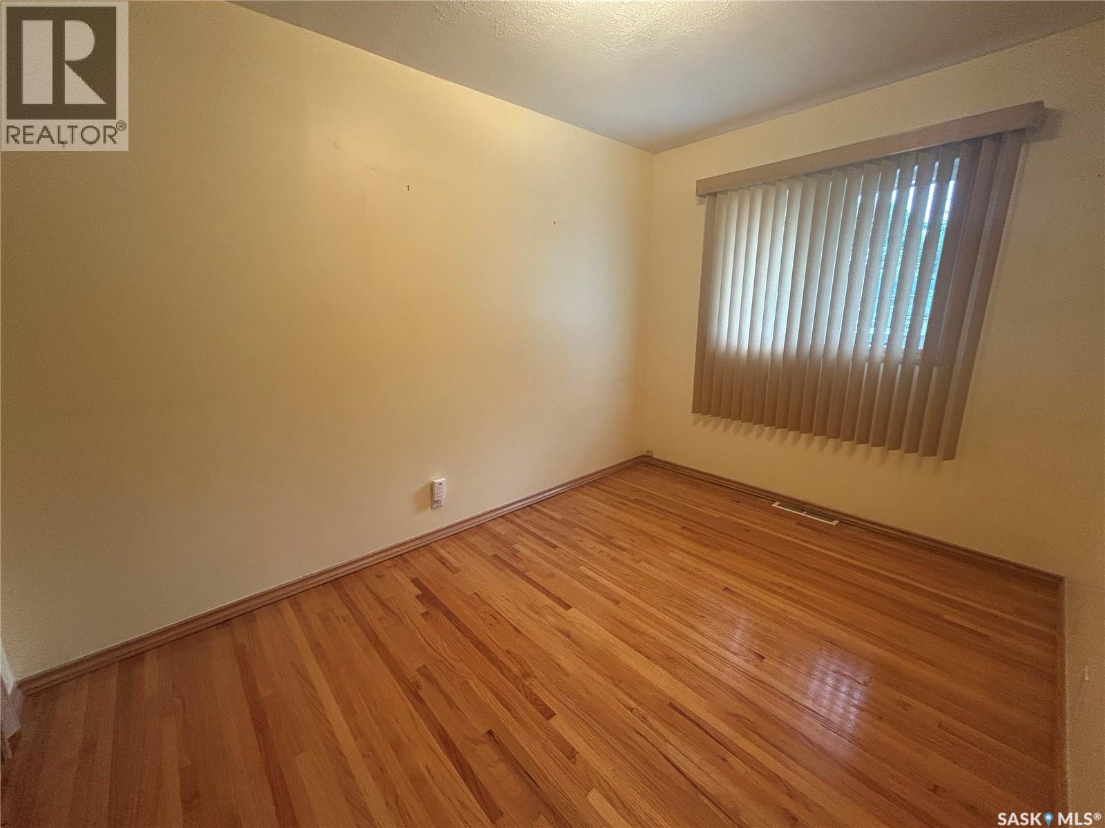 706 Vaughan STREET W - 9