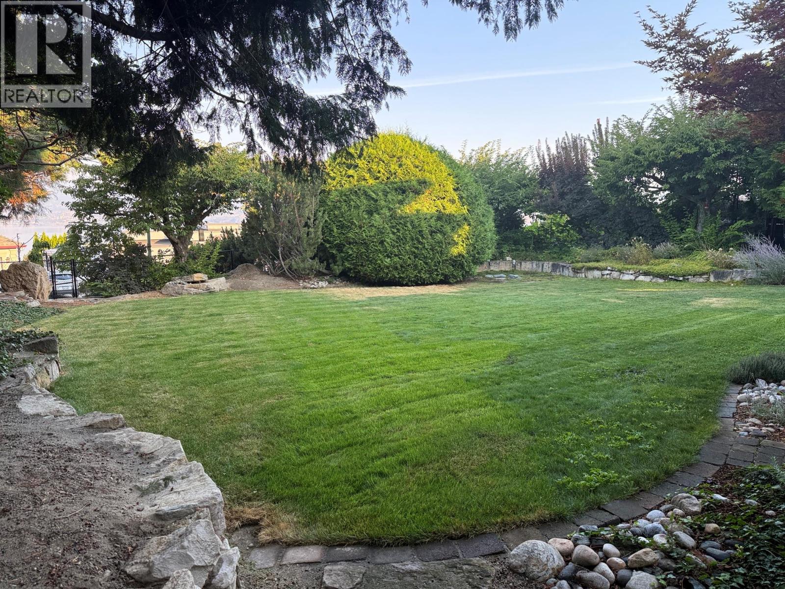  324 Phoebe Court, Kelowna