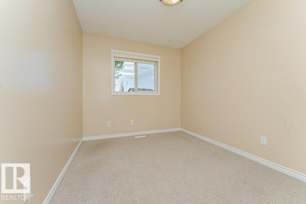 #31 15 WOODSMERE CL - 47