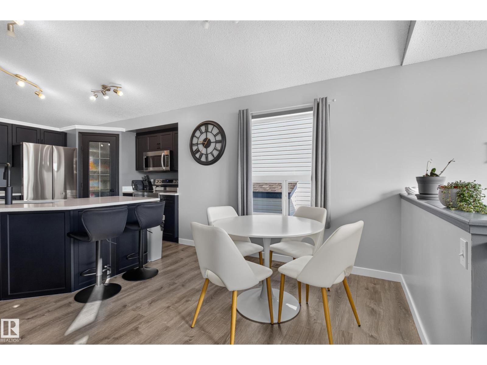 443 FOXBORO WY - 16
