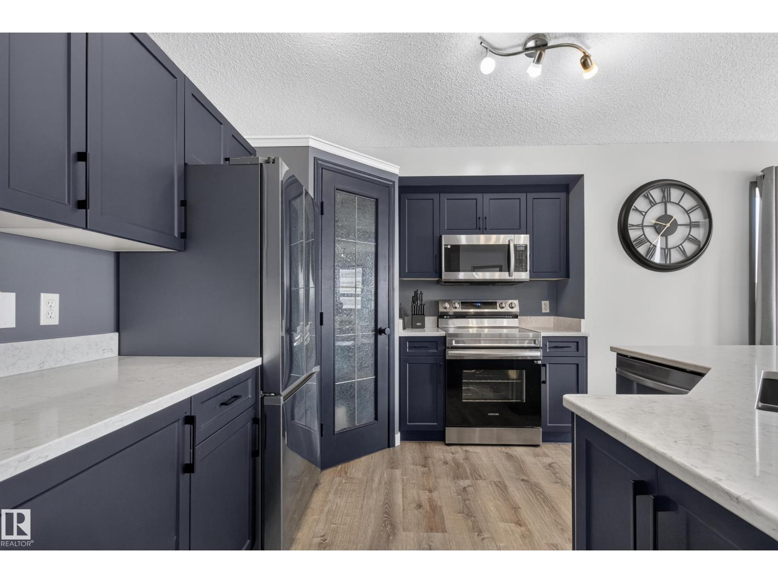 443 FOXBORO WY - 20