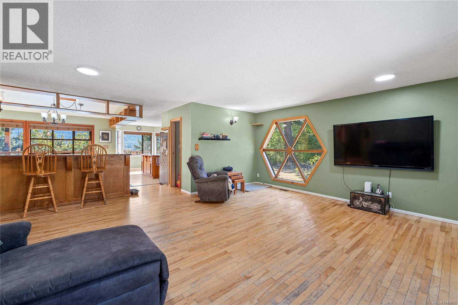 5982 Mayo Rd - Image 10