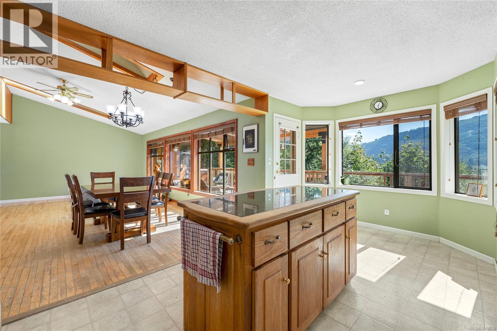 5982 Mayo Rd - 22