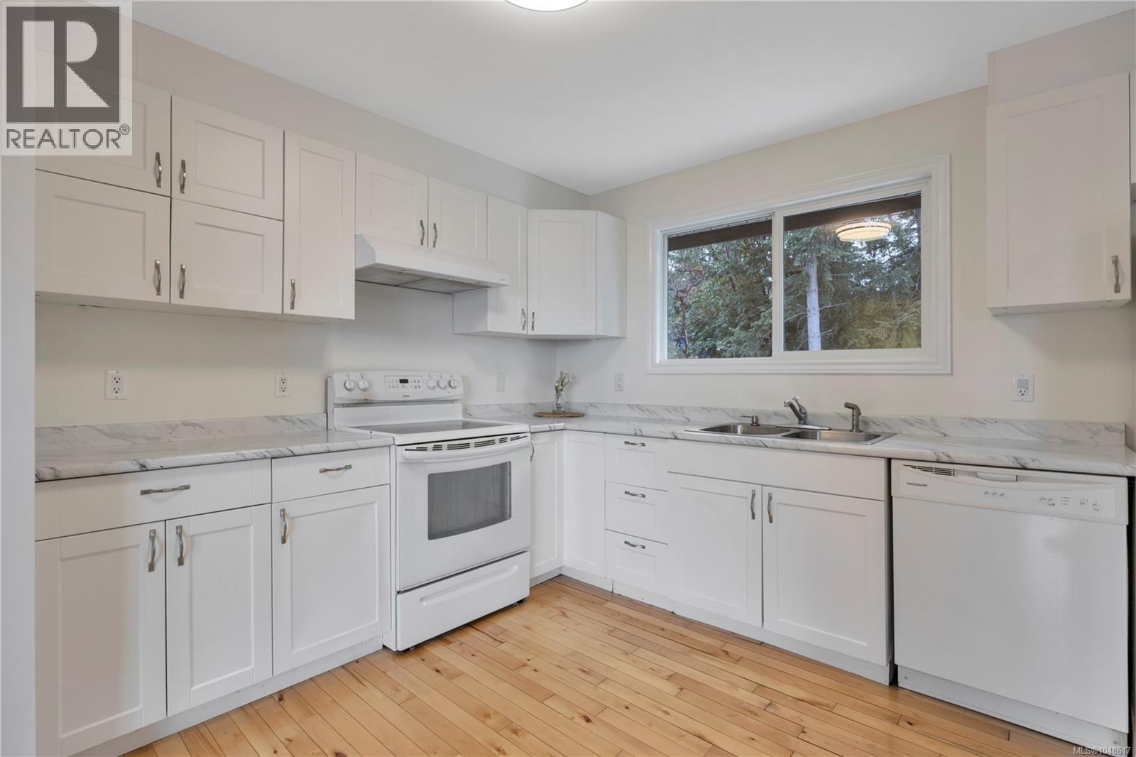 2107 Duggan Rd, Nanaimo — photo 6
