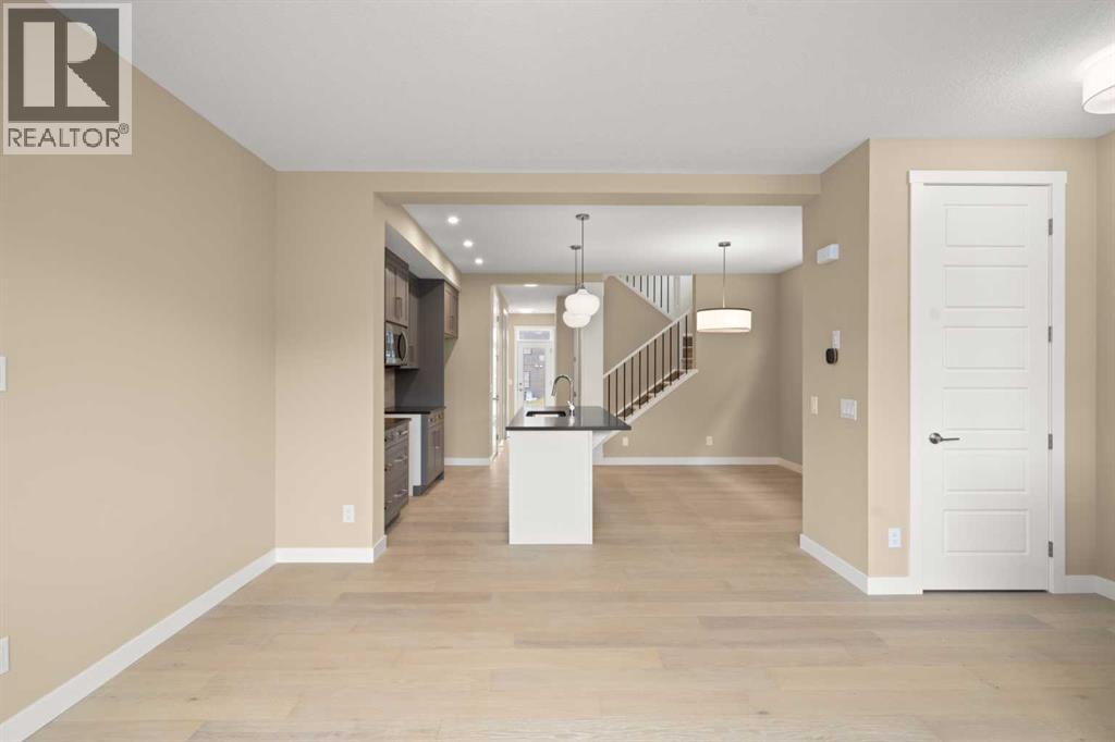 86 Sora Gardens SE - 3
