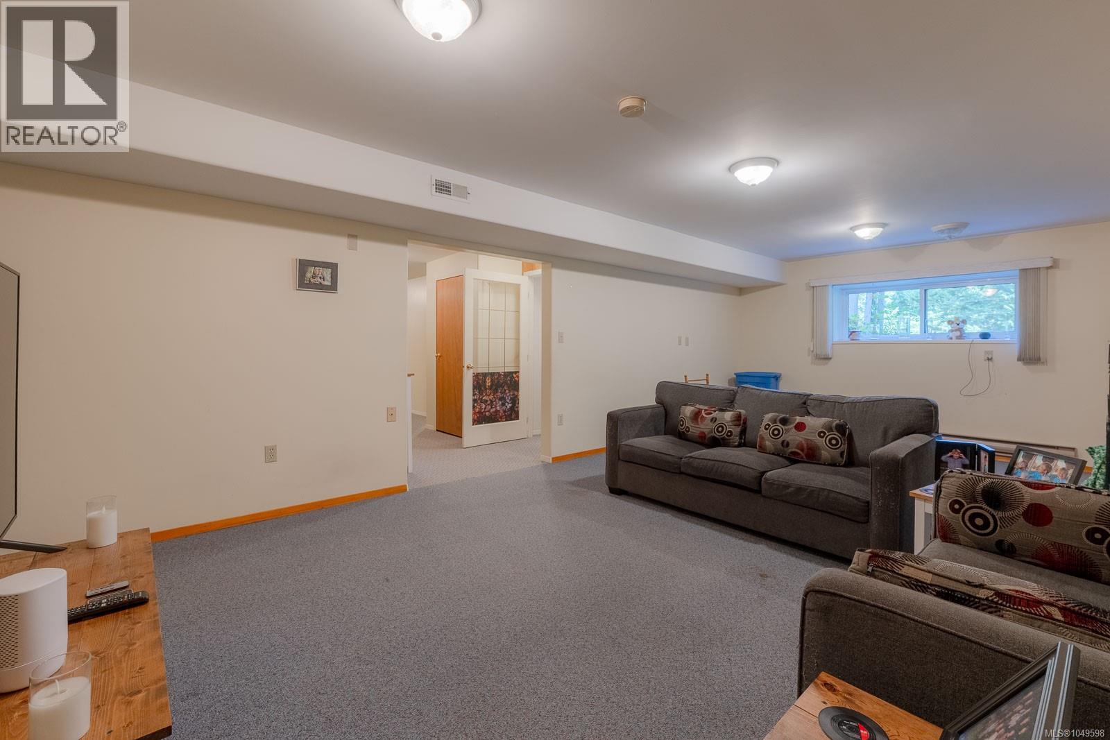 1115 Chapman Rd - Image 36