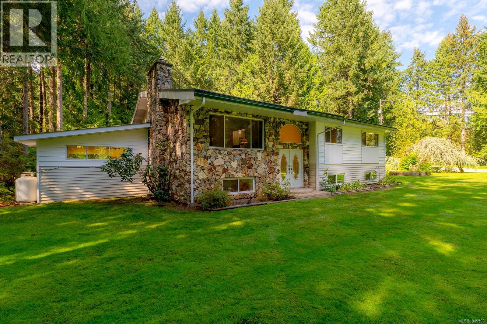 1115 Chapman Rd - 1