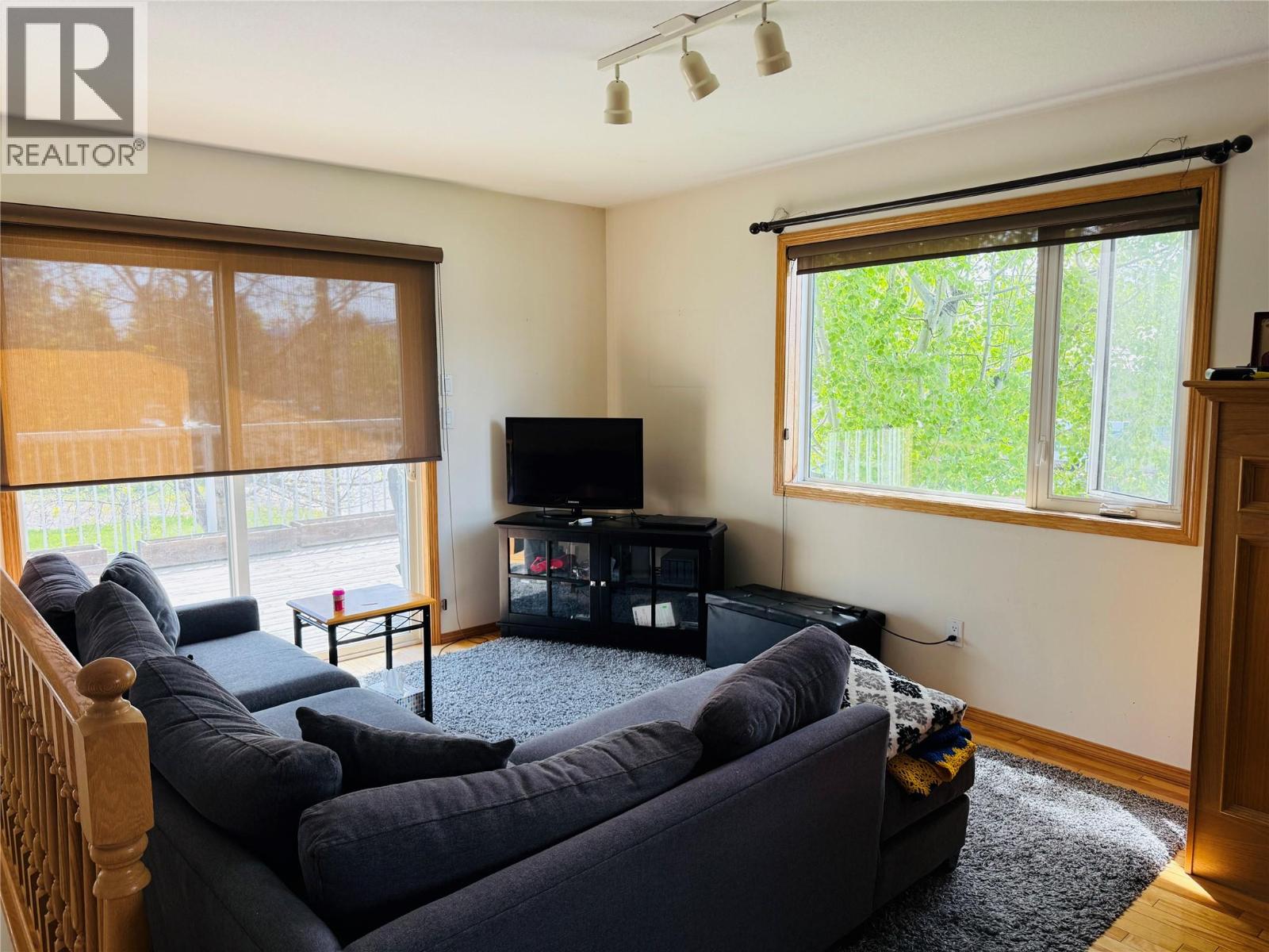 7506 COLUMBIA Avenue, Radium Hot Springs — photo 5