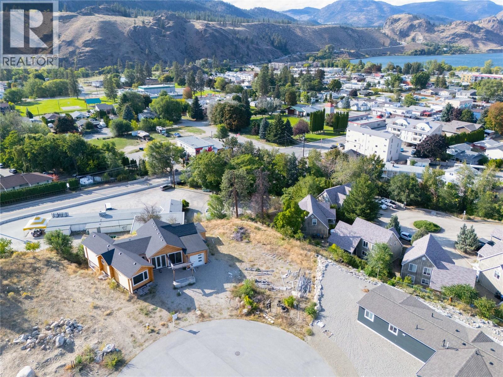  4844 Bassett Avenue, Okanagan Falls