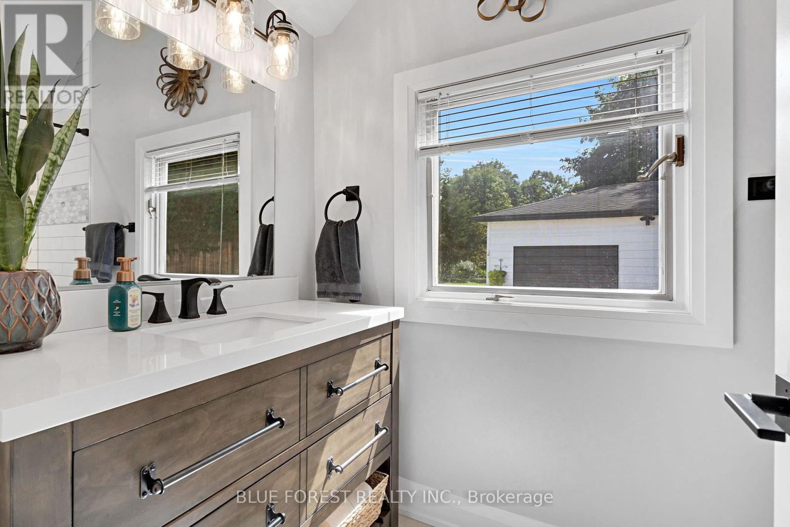 583 MAPLEDALE AVENUE - Image 21