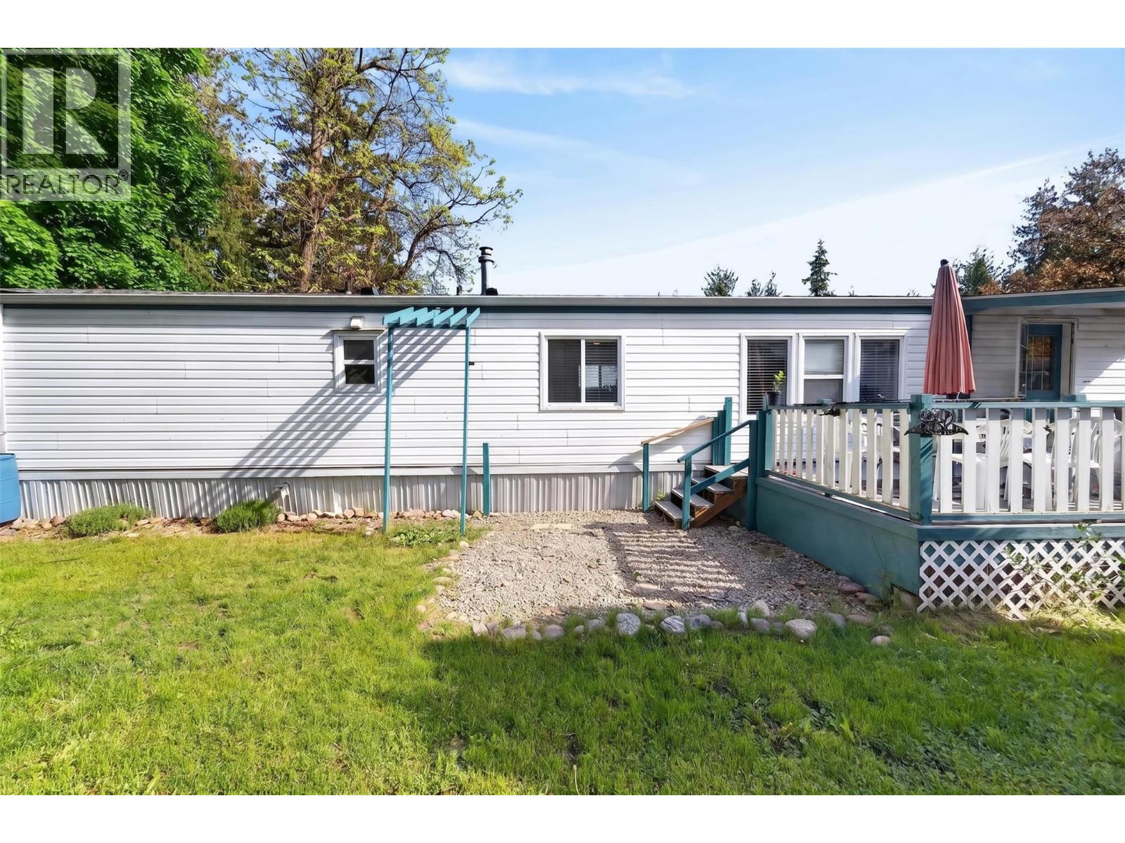 6751 51 Street NE, Salmon Arm — photo 9