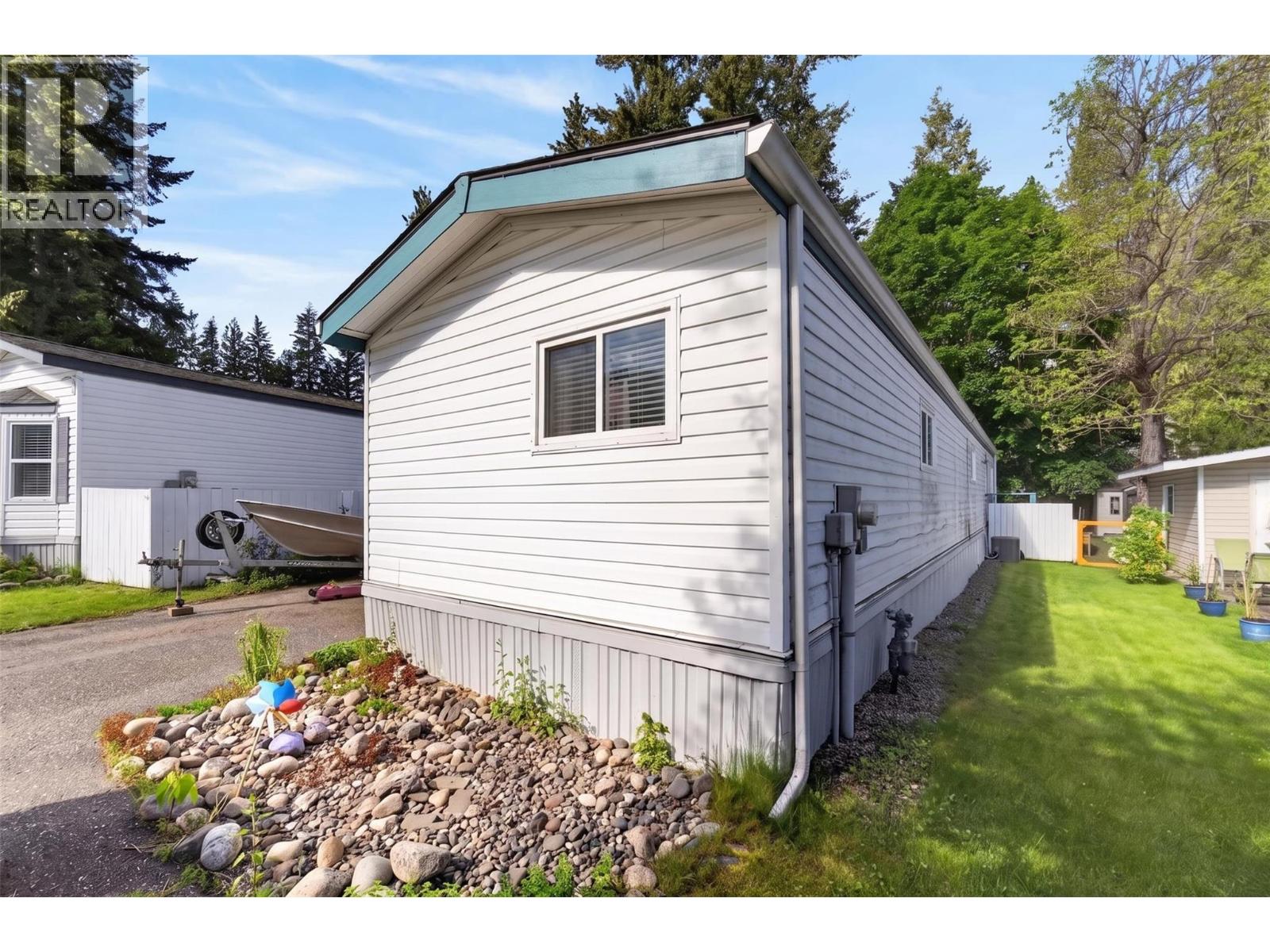 6751 51 Street NE - Image 44